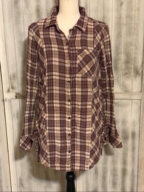 Gilded Intent Plaid Button-Up Tunic Shirt in Maroon and Cream
